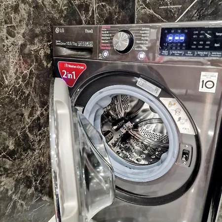 Block Wilson * Tirana